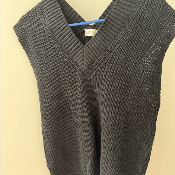 RD Style Sweaters - RD Style XS black Knit Sweater Vest
